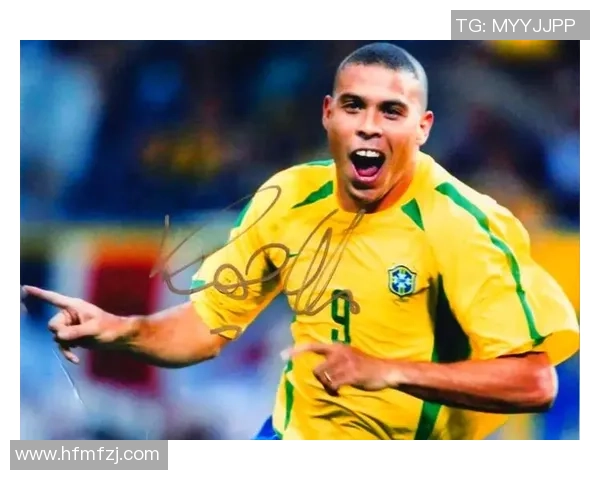 从绿茵场到荣誉殿堂见证足球冠军球星的辉煌与传奇